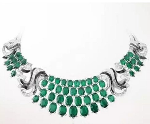 古老綠寶石被誤稱(chēng)“水晶”二十年——便攜式X射線(xiàn)熒光光譜儀立功