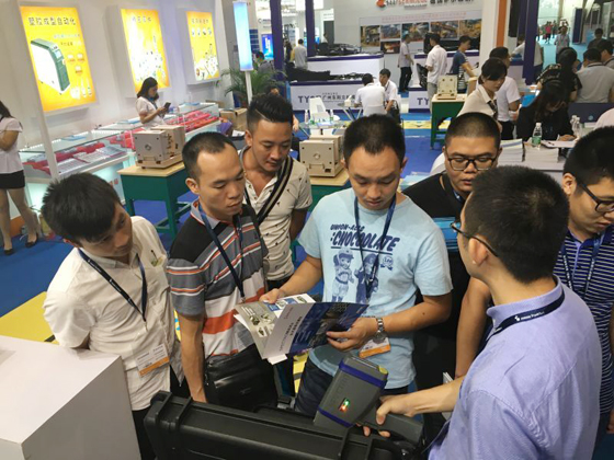 儀德在工業(yè)展上 儀德在工業(yè)展上